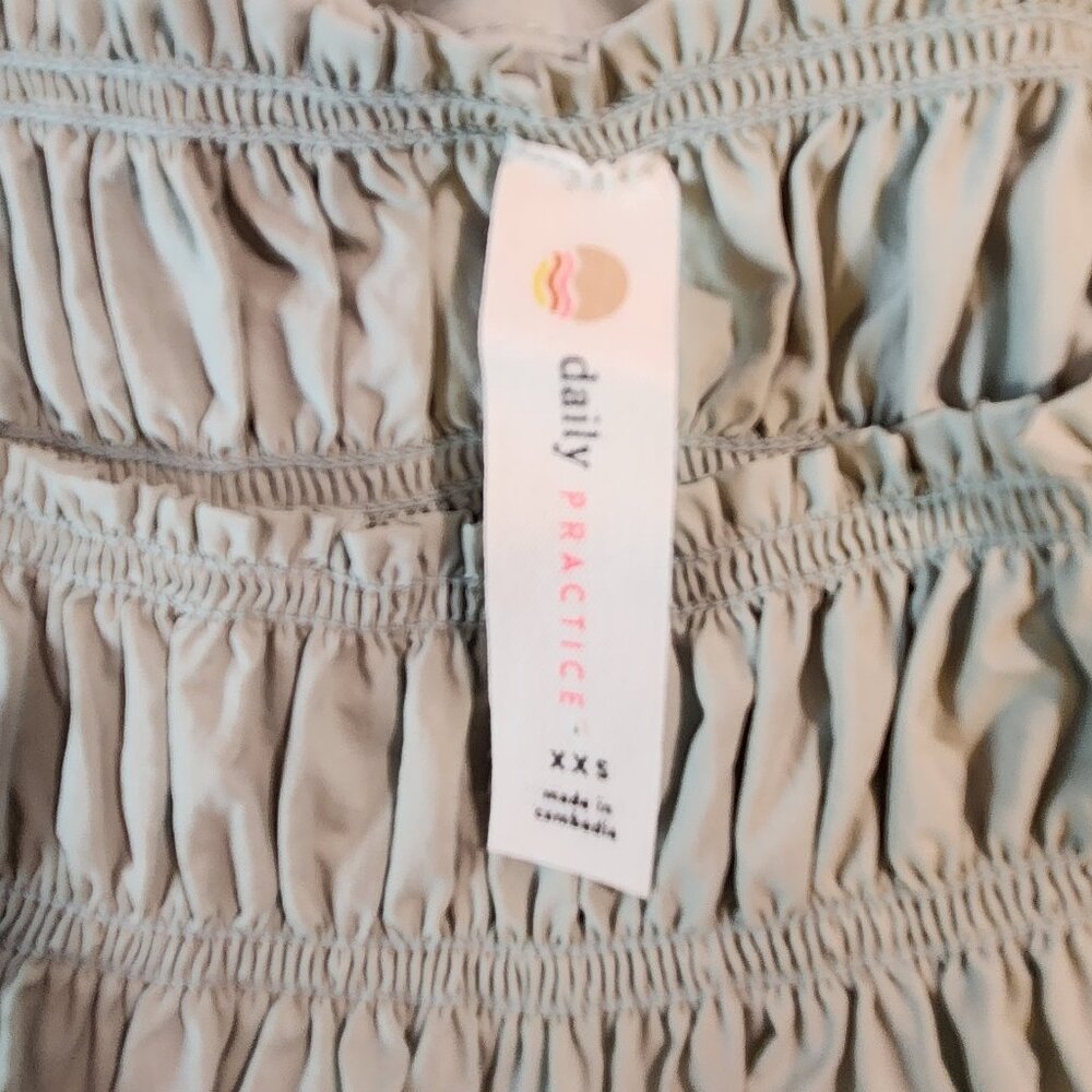 ANTHROPOLOGIE Daily Practice Keeseville Sleeveless Smocked Midi Dress - Picture 10 of 11